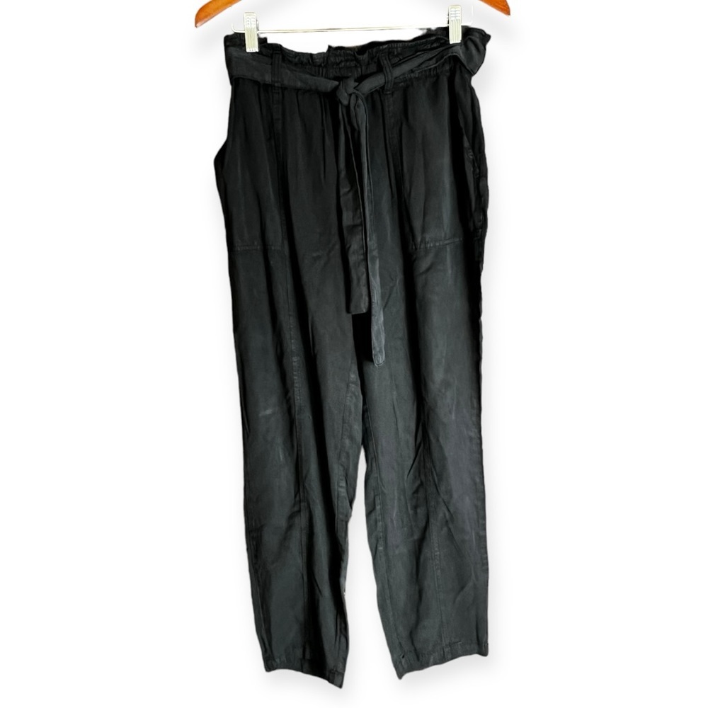 Social Standard by Sanctuary Melody, high waist paperbag pants, NEW size Medium